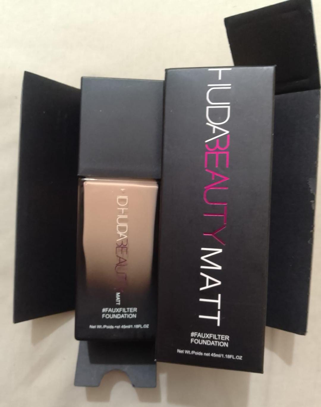 Huda Beauty Faux Filter Foundation